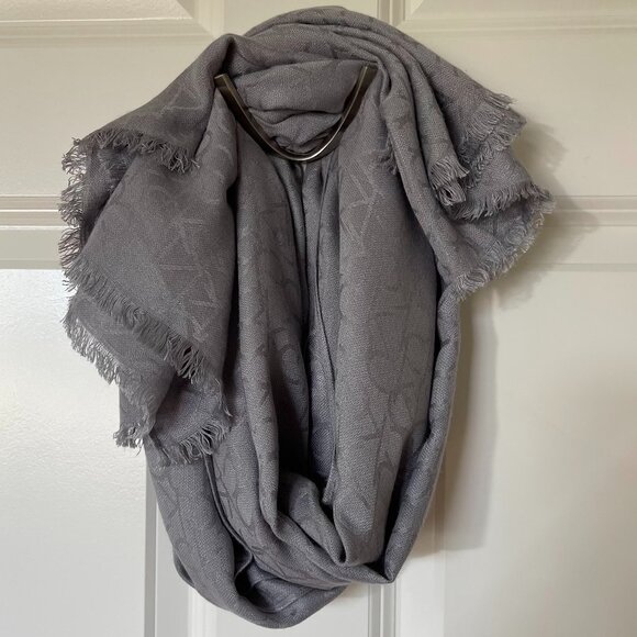 Calvin Klein CK Logo Gray Monogram Pashmina Wrap Scarf - Picture 3 of 8